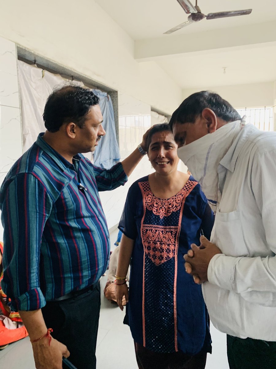 RajeshJoliyaBJP's tweet photo. મારા જન્મદિવસ નિમિત્તે દીન દુખિયા અને નિરાધાર અને અસાધ્ય રોગોથી પીડાતા લોકો માટે નો ઉત્તમ સારવાર સાથે નો આશ્રમ માનવ મંદિરની મુલાકાત લીધી.. સંસ્થામાં સેવા આપનાર તેમજ દાતાશ્રીઓને હૃદય પૂર્વક અ��િનંદન પાઠવું છું... https://t.co/T7alvHDbQC