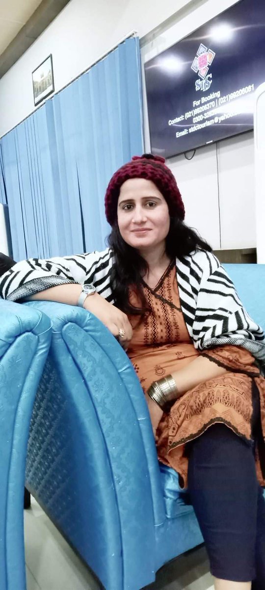 #نظم

#منھنجون #اکيون
منھنجون اکيون 
 ڪتب خاني جي
 ڪنھن شيلف ۾ 
رکيل  ڪتاب وانگر آھن
 جن کي اڄ تائين 
تو کولي ناھي پڙھيو..!
فائزه ايوب