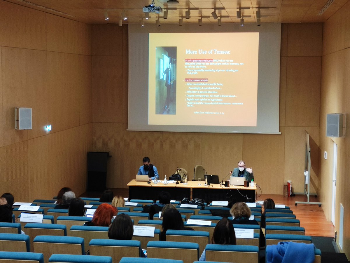 A intervenção do Professor Tim Hogg marcou o início do <a href="/SMARTI06597415/">SMARTI</a> Training Week, um workshop sobre metodologias adequadas para suportar o ensino em língua inglesa e que decorrerá durante toda a semana na ESB. 

Conheça mais sobre o projeto aqui: 👇 

smarti-erasmus.eu