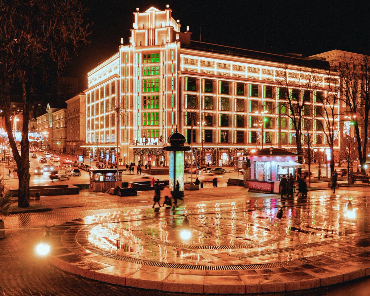 11mirrors's tweet photo. Kyiv is magical in a special way in the winter.

On our website, you can find interesting places in Kyiv, which are located near 11 Mirrors Design Hotel.

Learn more: https://t.co/1ndYK56AWW https://t.co/IeLsPTyh8f