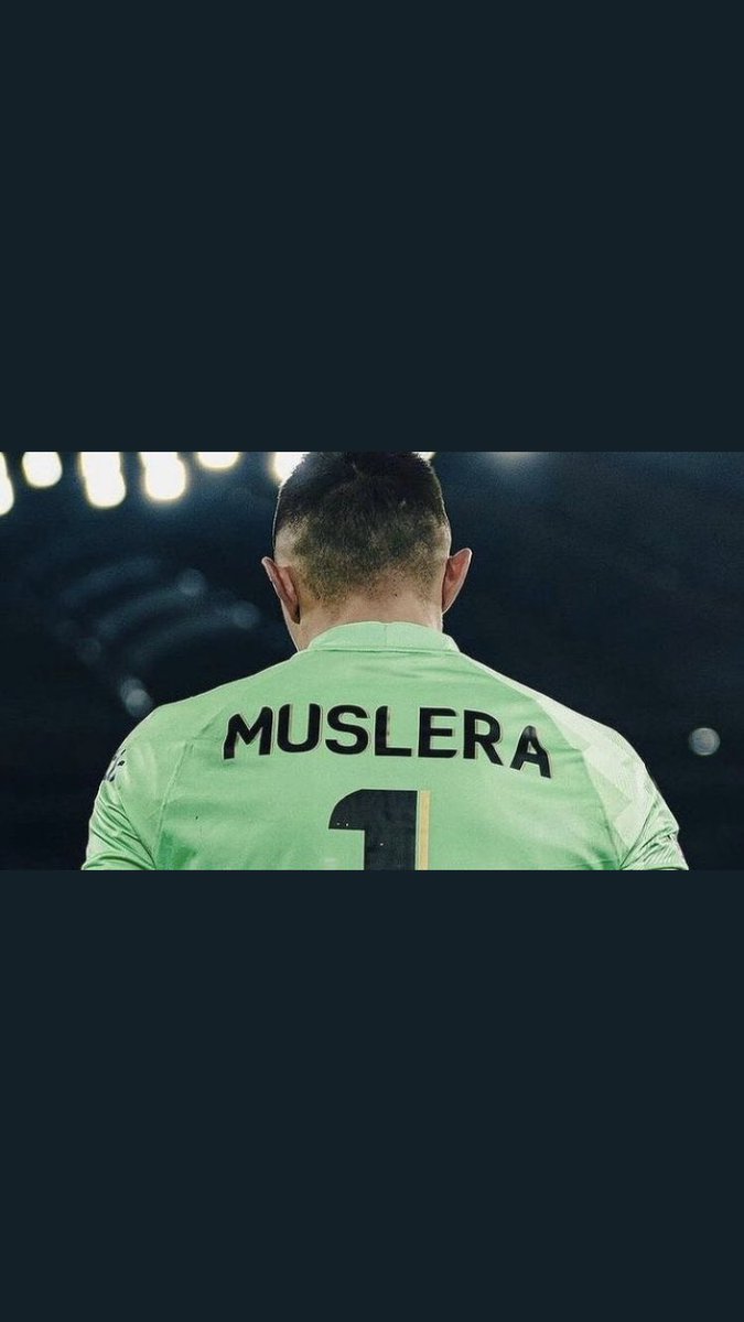 seni bu çakallara yem etmeyiz Fernando Muslera
Işıtan Gün gidecek!  #muslera