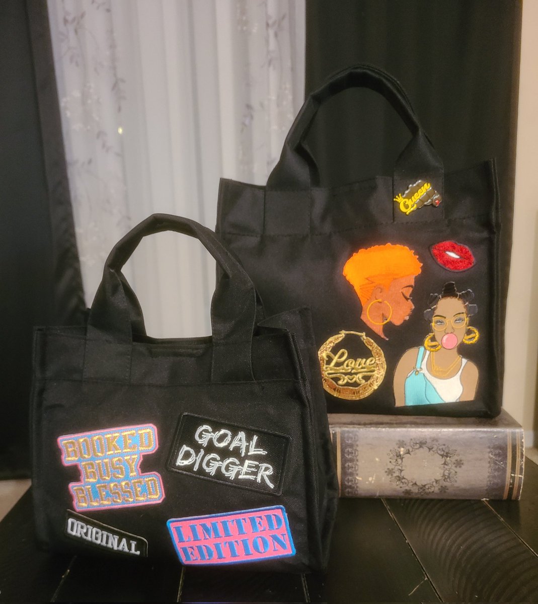 IMakeItAll_'s tweet photo. Made a new bag last night. The large Mosa Tote. So fun to make these bags. https://t.co/CrwjcdTCOn #handbagdesigner #Telfar #diortote #waterresistent https://t.co/WyIexaBNWd