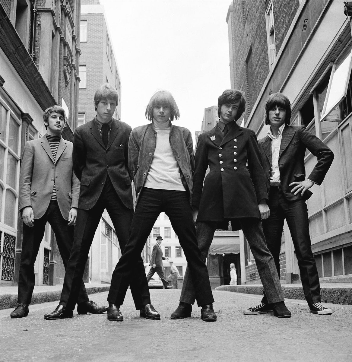 "ФОТОУВЕЛИЧЕНИЕ" И THE YARDBIRDS Выбрав местом действия "Фот...