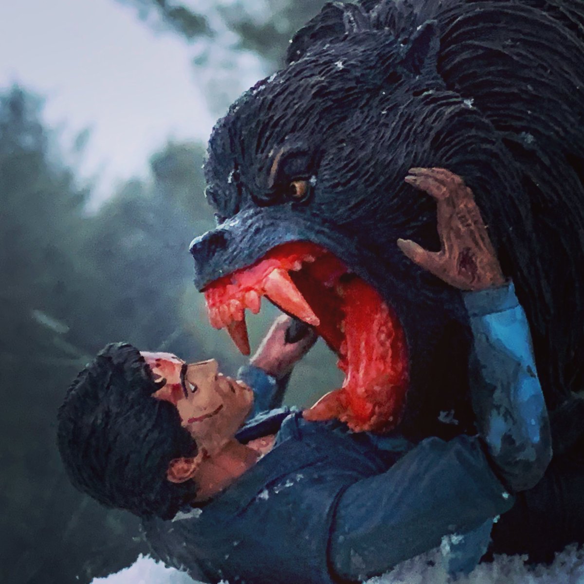 evilekim33's tweet photo. “The wolf's bloodline must be severed; the last remaining werewolf must be destroyed. It's you, David.”
Here’s more of my AWIL pics for #MonsterMonday #NECASnow ❄️ https://t.co/Ge2ehzb8My