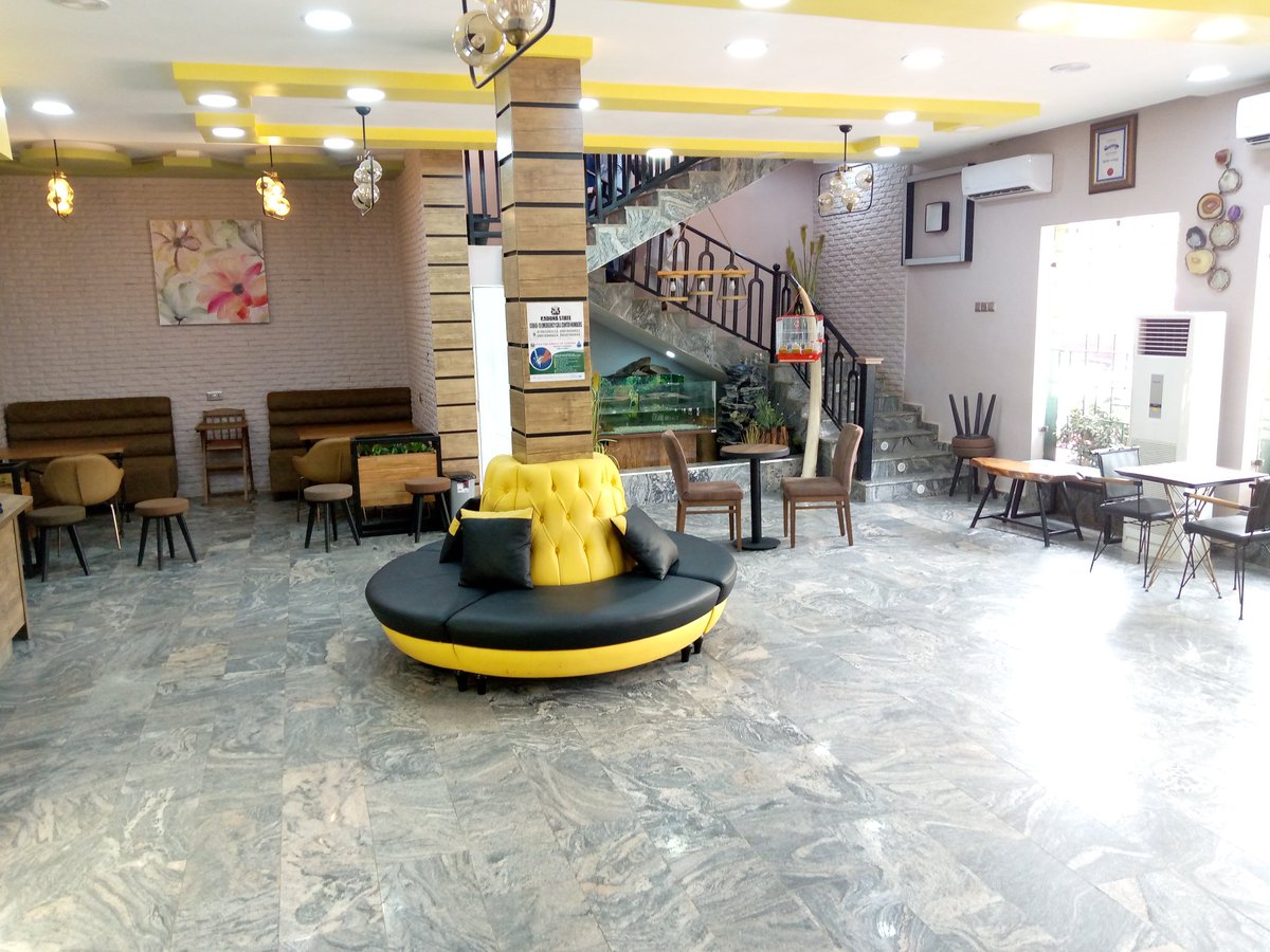 Smartkids_KD's tweet photo. #didyouknow? Getting an ice cream is self care.
WE SAID YES!ππππππππSomeone asked us if we wanted to get ice cream.
Visit us at No 1 Sultan Close, Off Sultan Road, Unguwan Rimi, Kaduna or call ahead to place your order 08137096113.
#Smarkids #icecream #milkshakes https://t.co/Een9fHws0Y