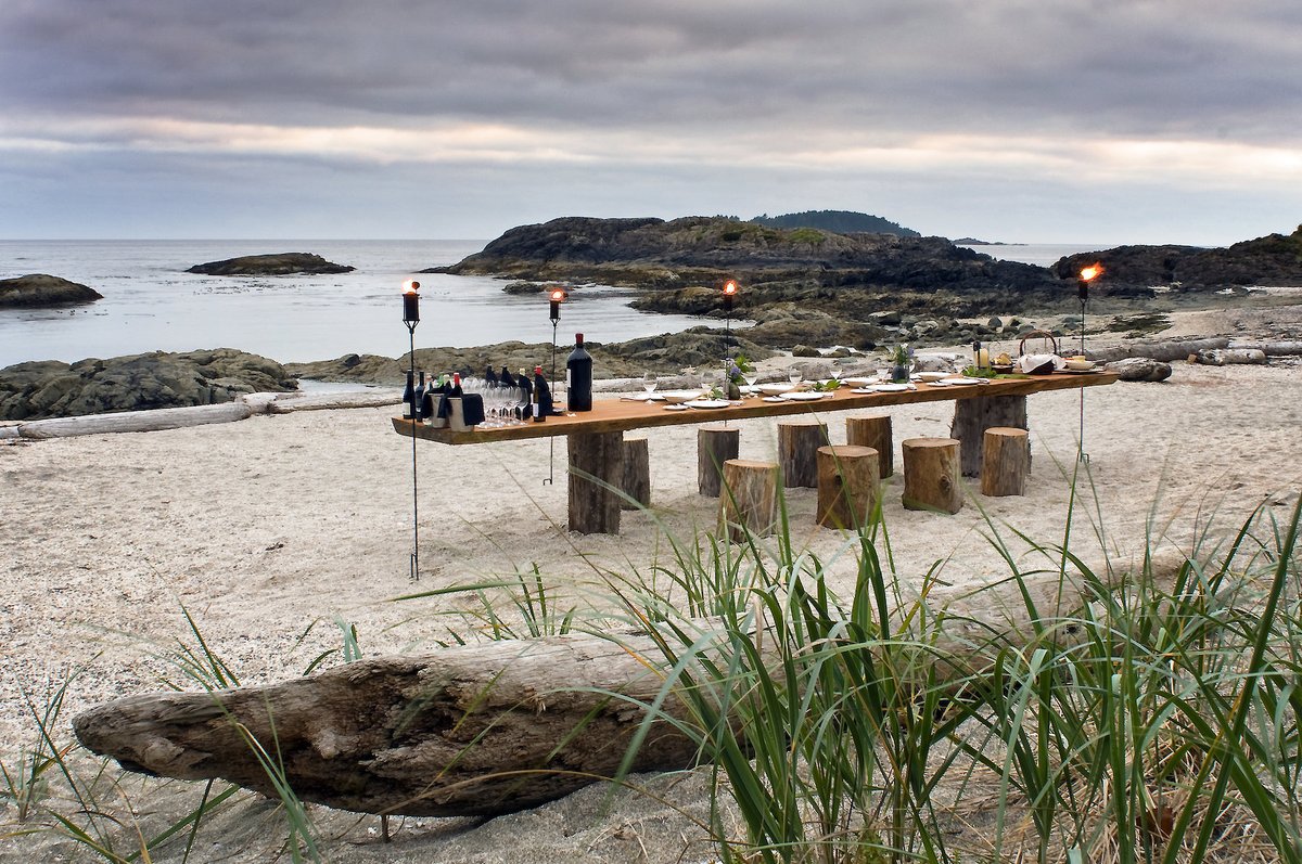 EventopediaUK's tweet photo. Perched between the ancient rainforest and the sea, the Wickaninnish Inn offers unique meeting spaces, unbelievable scenery, and world-class accommodations... we are in love! @WickInnBC #wickinn #relaischateaux https://t.co/HgSDpRZziQ