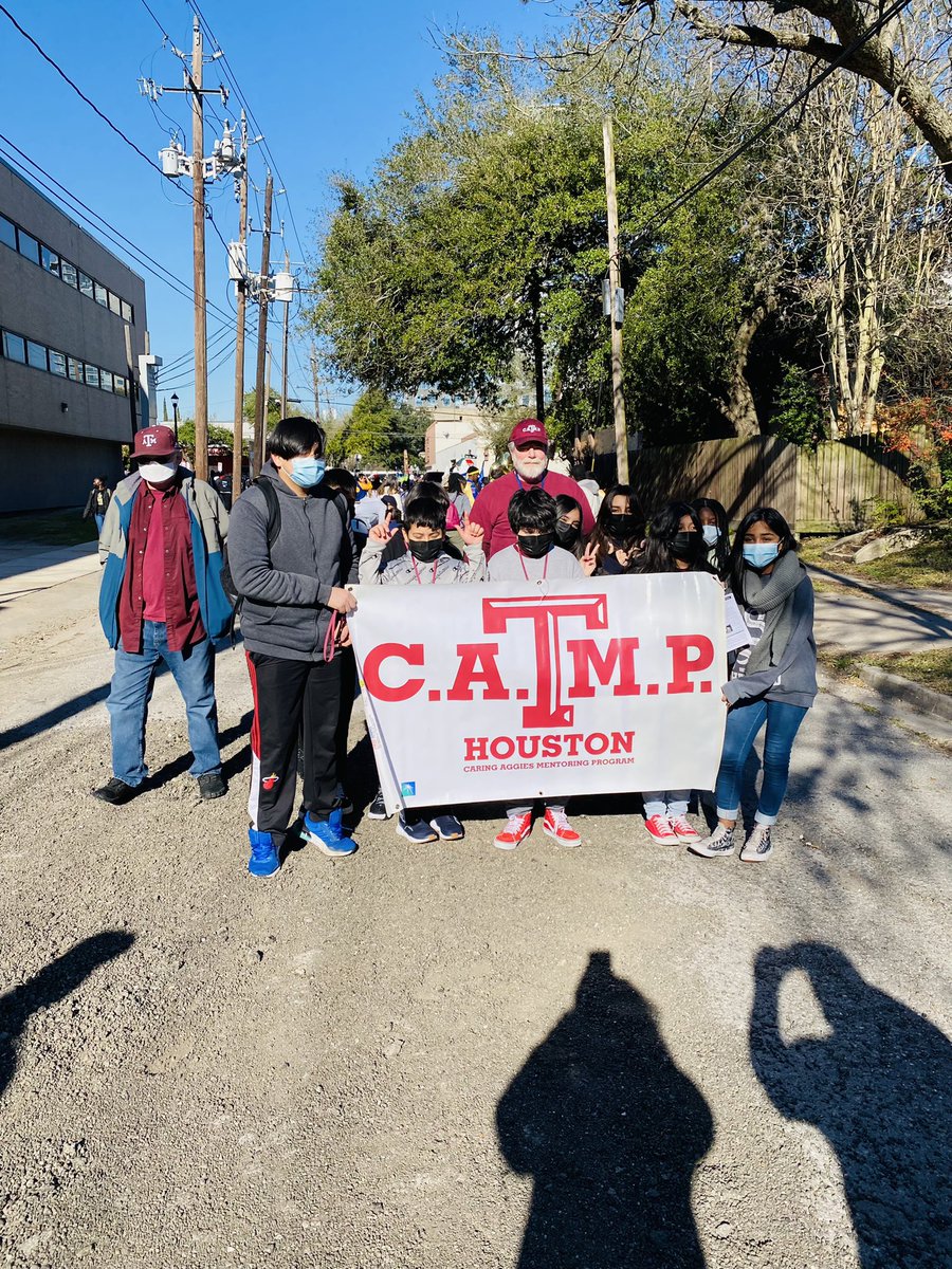 Cat_Me2's tweet photo. Martin Luther King Jr Birthday Parade with Camp Aggies. @LandrumMS https://t.co/mOgR9CpMGi