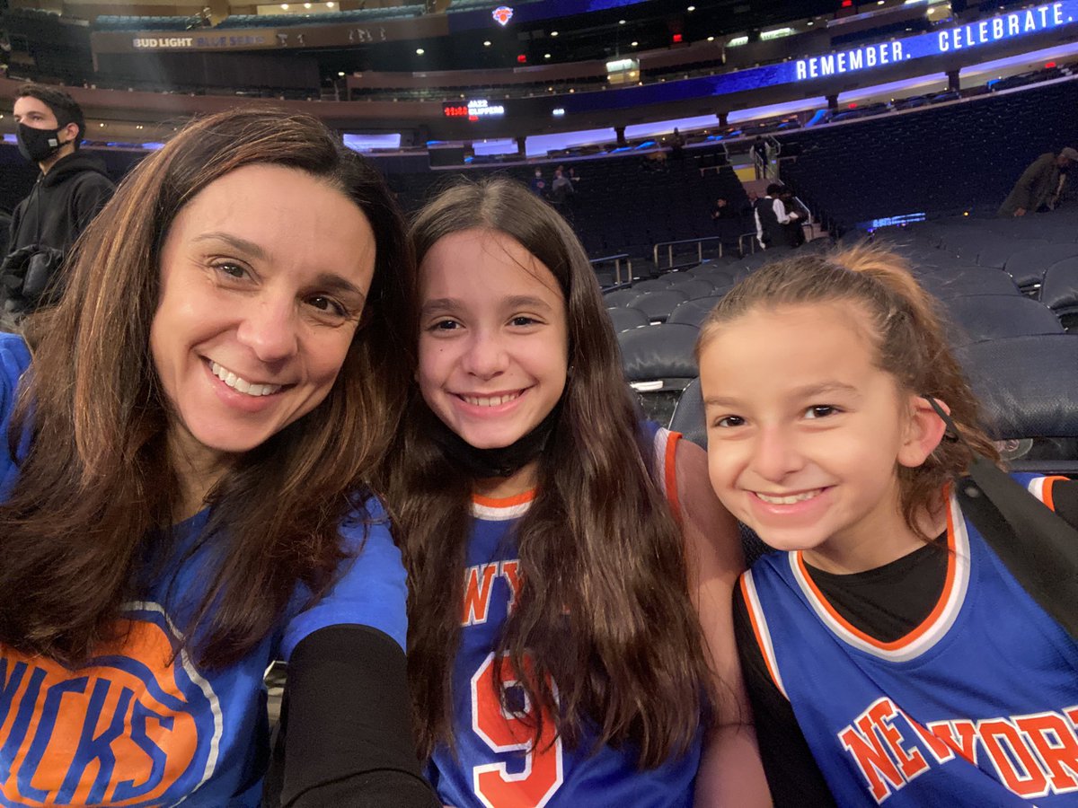Robrasko's tweet photo. #nykmsg - Go Knicks!!! https://t.co/4gn58WkJys