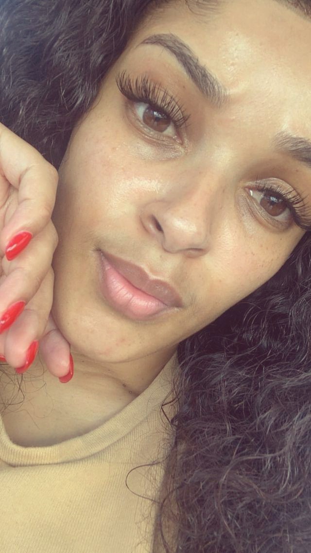 charmonenhle_'s tweet photo. Red nail polish: A bold, look at me color that speaks passion, fire & confidence. Someone whose daring, dramatic, outgoing & doesn't shy away from spotlight ๐
Shots taken from Samsung A22 5G, photo settings: FADE theme.
@SamsungMobileSA #ASERIES5G #SamsungSummerOnUs #Happy2022 https://t.co/vlwnQ6iWIf