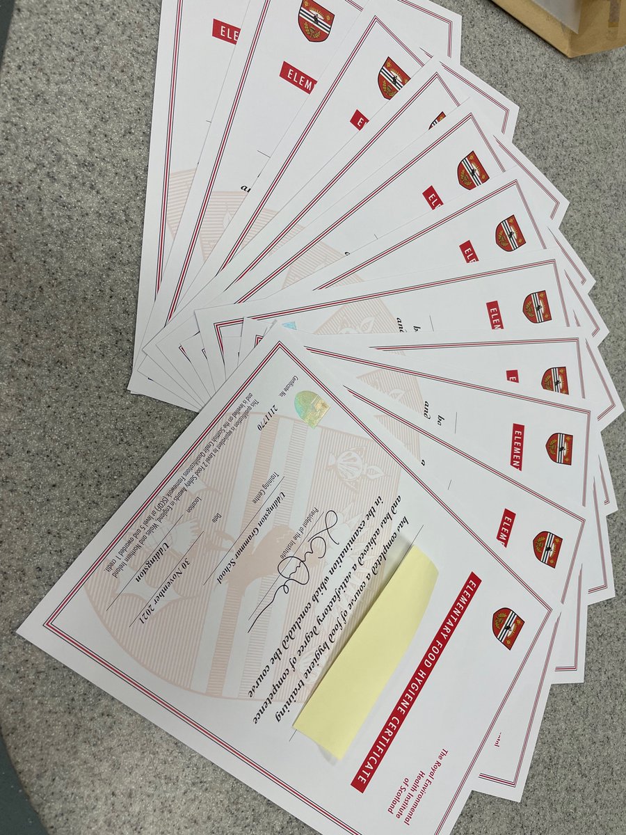 CafeUG71 tweet media