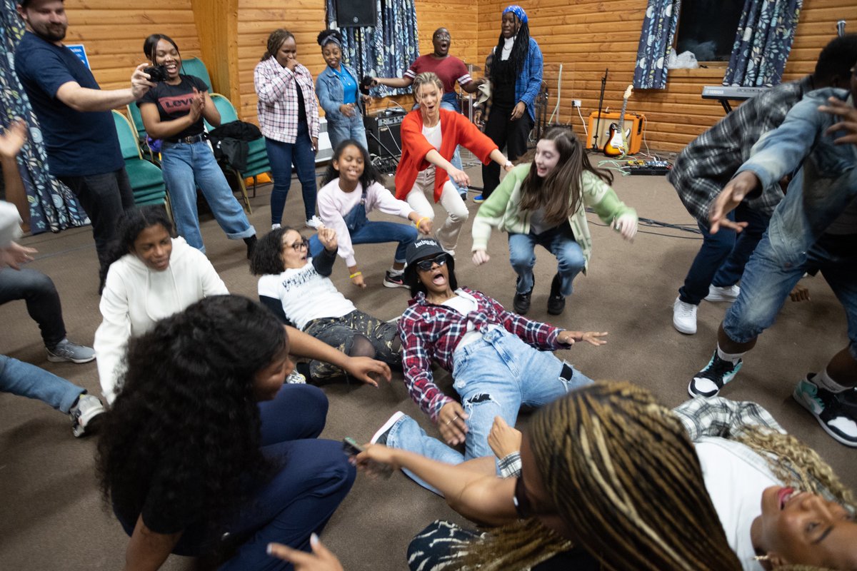 LondonDisciples's tweet image. What a life-changing weekend!✨🔥 Thank you to everyone who worshipped, served, and had fun with us at our 2022 Winter Workshop Retreat “WORSHIP THE KING” in Kidderminster, UK!👑🐑 

We worshipped God with SCORCHING HOT preaching, fellowship, and dancing at our 90s disco party!🕺🏻