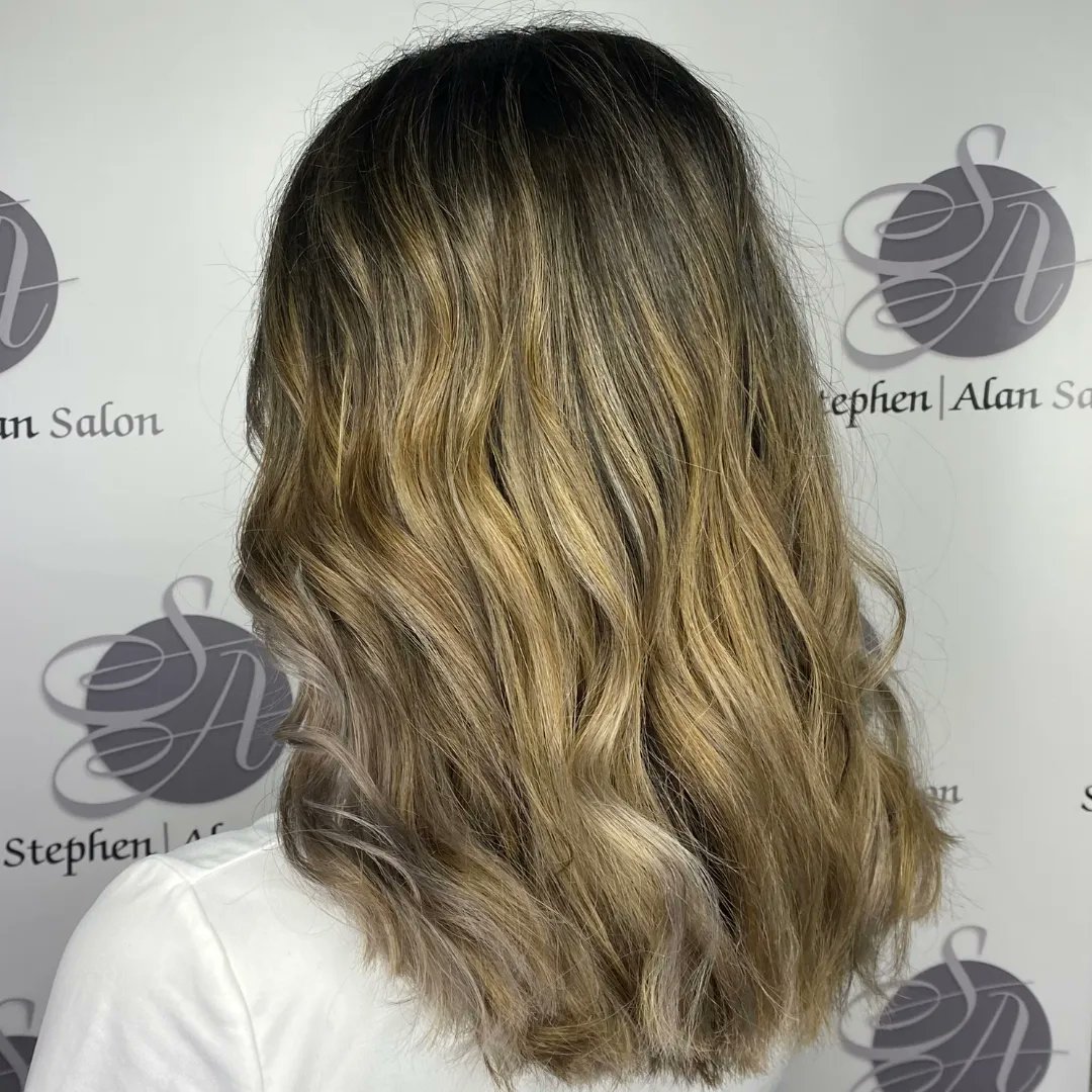 Ashy blonde balayage by Nicole! 👌
