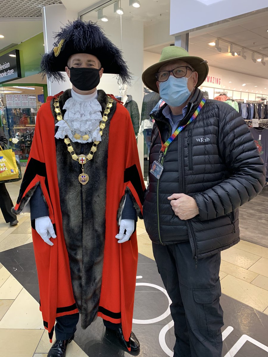 JaneTaylorBCC's tweet photo. There was a positive buzz down in the Galleries earlier today -  great to see so many people, employers and partner agencies connecting up at our Blue Monday jobs fair after so many months apart. I loved the jazz duet and great to see the Lord Mayor there too! https://t.co/nKT6IesDEk