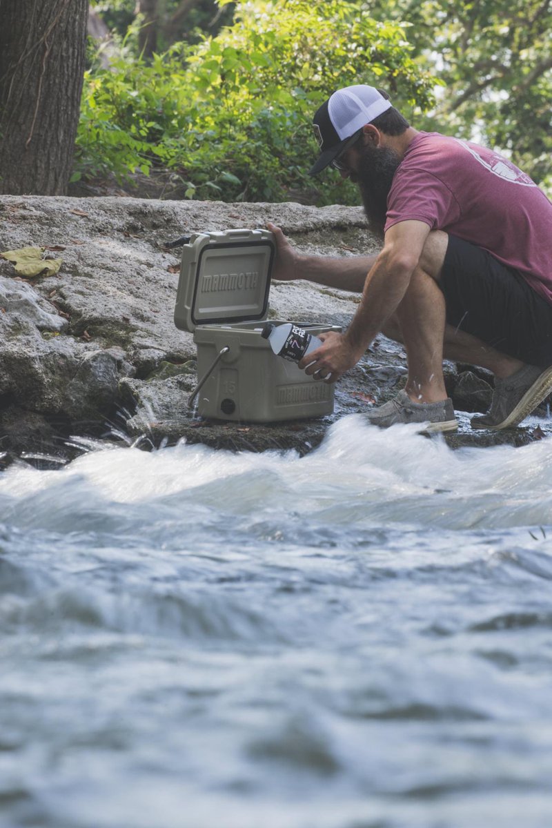 Enjoy the great outdoors with Mammoth.

#MammothCoolers #HowDoYouMammoth