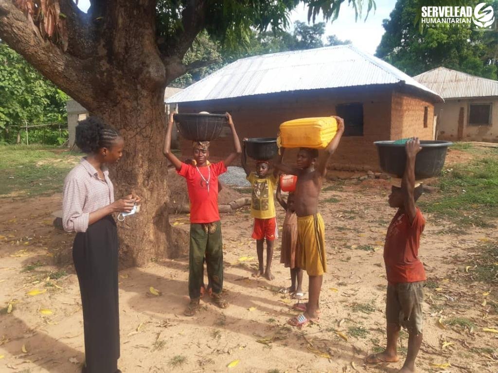 ServeleadHuman's tweet photo. Every true humanitarian must feel the pulse of the community they want to help to get the cooperation of the indigents.
Our Ag. Manager went on a field trip to one of the communities where we're currently drilling a borehole.
#ServeleadHumanitarian
#SDG6
#GivingBack
#ForTheGoals https://t.co/vrIhIF4ety