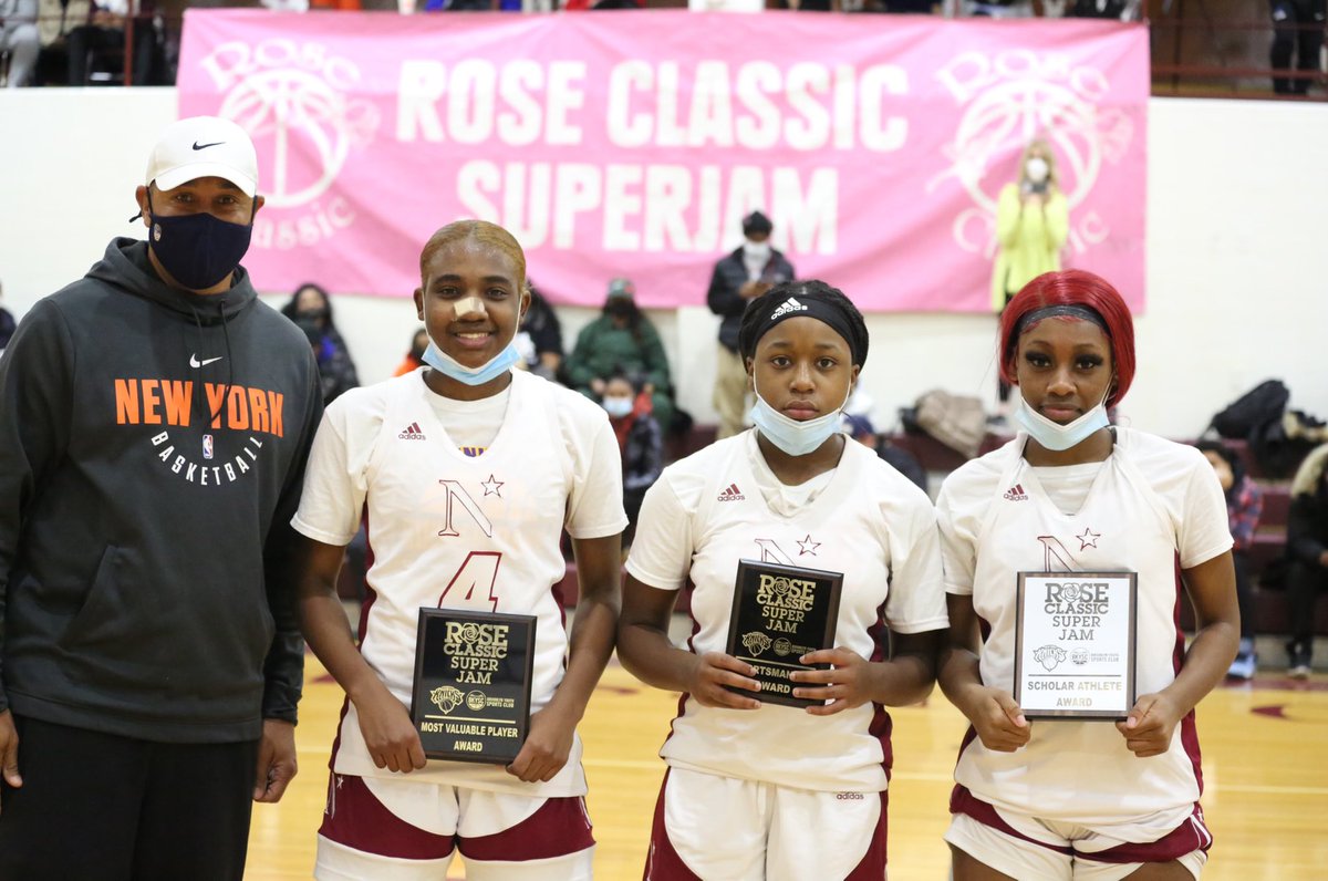 We sponsored the @RoseClassic this weekend, one of the top girls basketball programs in NYC. Over 90 girls came through and showcased their talent with our guy John Starks there to present awards to some of the best players. What a weekend!