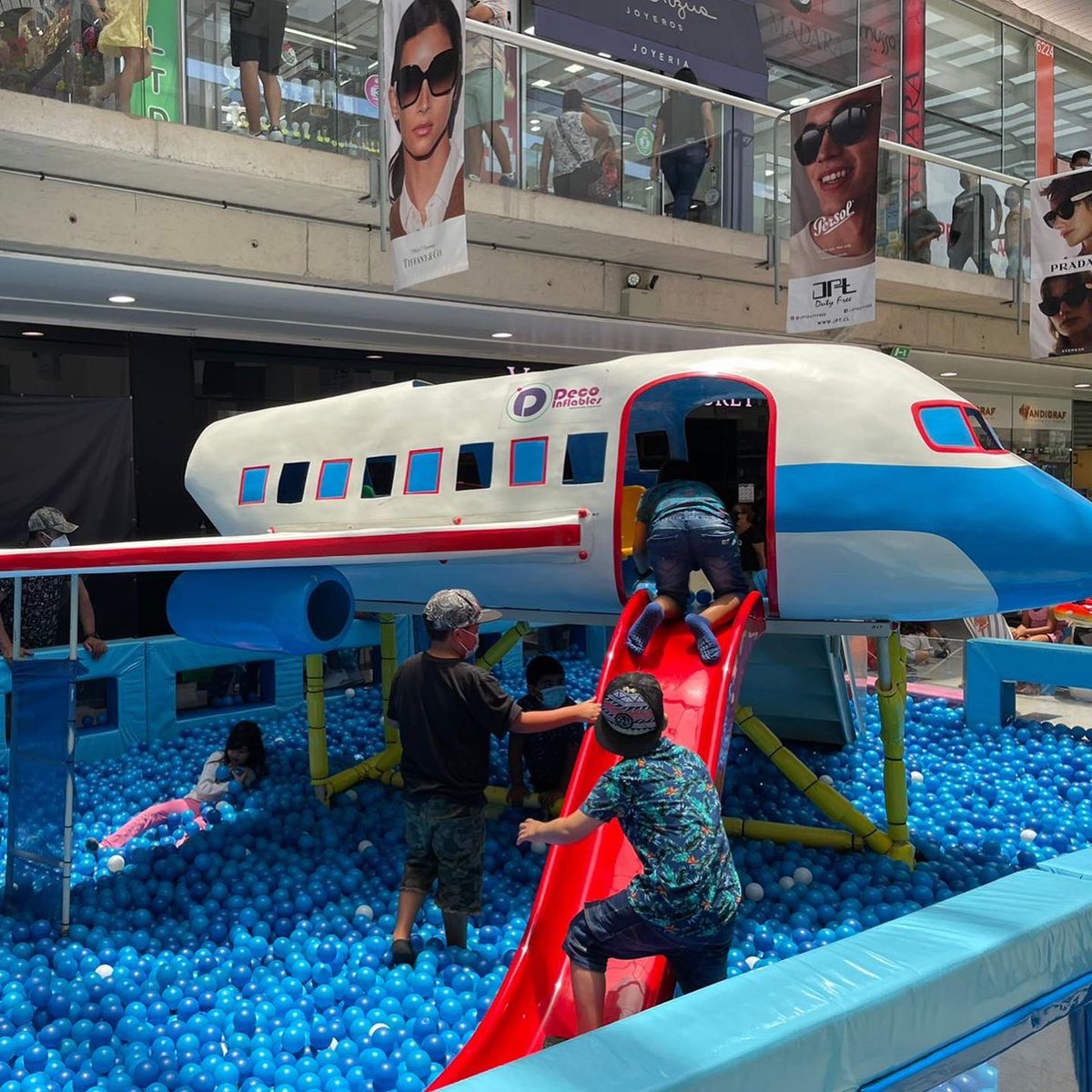 MallZofri's tweet photo. La entretención continúa en #MallZofri ☀️🏖📸
Ven a disfrutar hasta el 29 de enero de entretenidas actividades de verano para todos.
Tu zona entretenida está aquí. Etapa 6 ¡Te esperamos! 🎈 https://t.co/aXbswavriW
