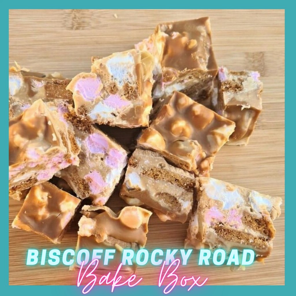 PostnBake's tweet image. ⭐ Biscoff Rocky Road Bake Box ⭐

All our Bake Boxes include:⁠
⭐ Pre weighed ingredients⁠
⭐ Easy to follow recipe card⁠
⭐ Baking Paper⁠
⁠
We're Making Baking Easy! ⁠
⁠
Check out all our Bake Boxes at l8r.it/Xa61⁠
#thecabins #mollymae #bakingkit #homebaking