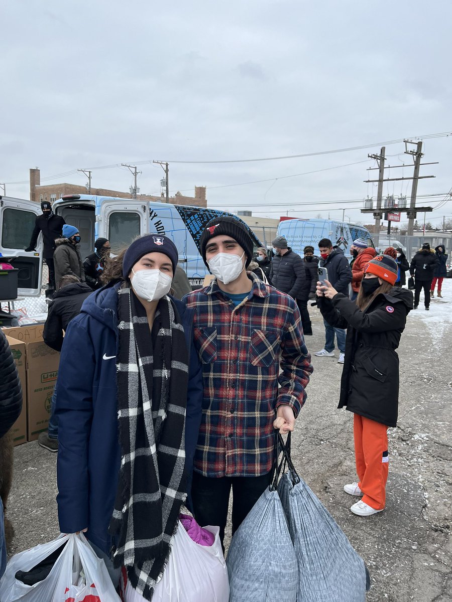 Andy_Stapleton's tweet image. Thank you to @mbmhmc for organizing an energizing and impactful MLK Day of Service clothing drive at the Olive Branch Mission!  So many volunteers making a difference! Thanks for your leadership @jahmal_cole!