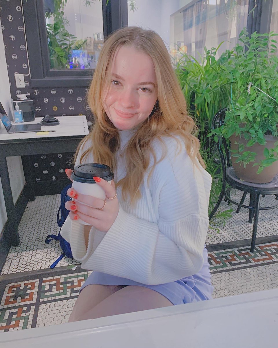 SydneyDahl's tweet photo. Cheers to 19 🎉 https://t.co/d9KAVYlTRT