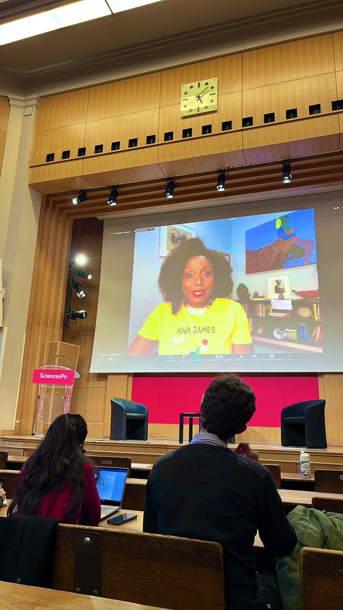 luca_mttcci's tweet photo. Inclusion, empathy, and stories that make us human…these were the topics of #YLSummit2022 final keynote discussion between @ChimamandaReal and @Whitney_Rich.

Below are some quotes from Chimamanda that are sticking in my mind: https://t.co/5Puk5P0fAi