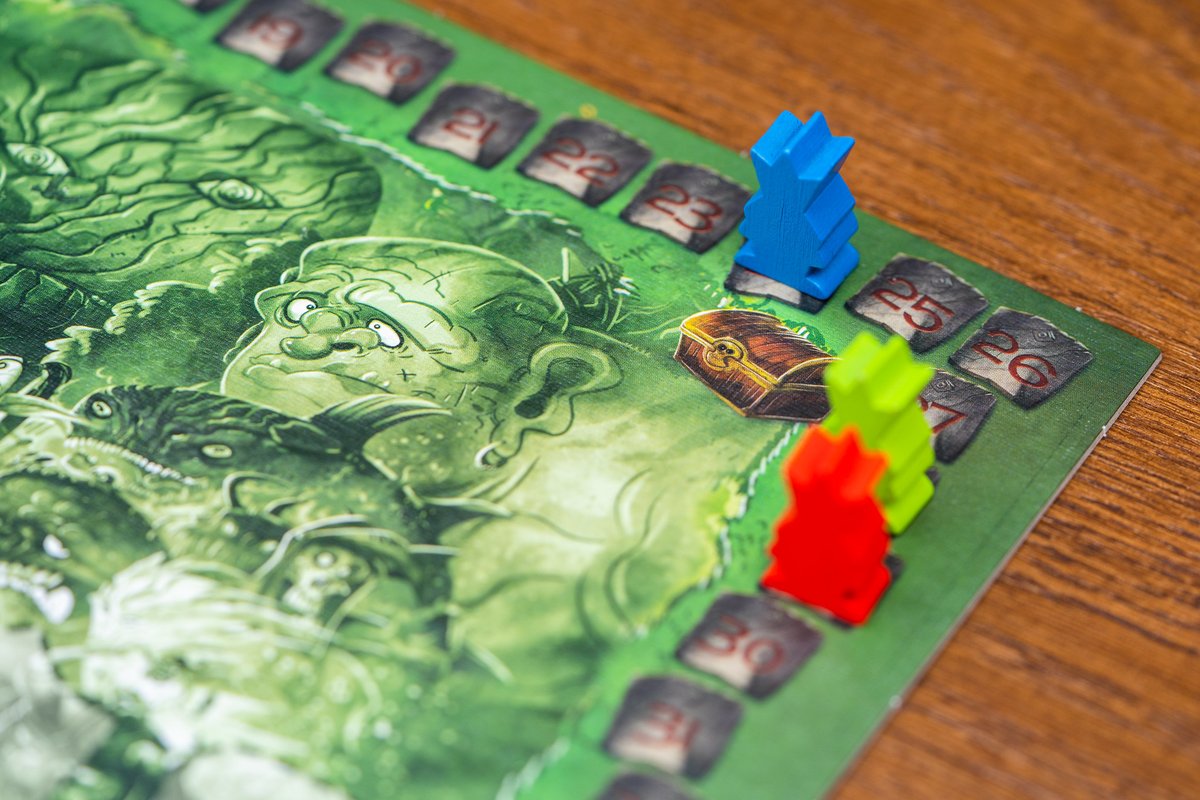 PlaySDGames's tweet photo. El Blue Monday es el día más triste del año. Así esta nuestro pobre ogro... Veras cuando se entere que su facción no se hará con el trono. ¿Se os ocurre como alegrarle el día? #bluemonday #claimkingdoms https://t.co/3QMlDJZjlD