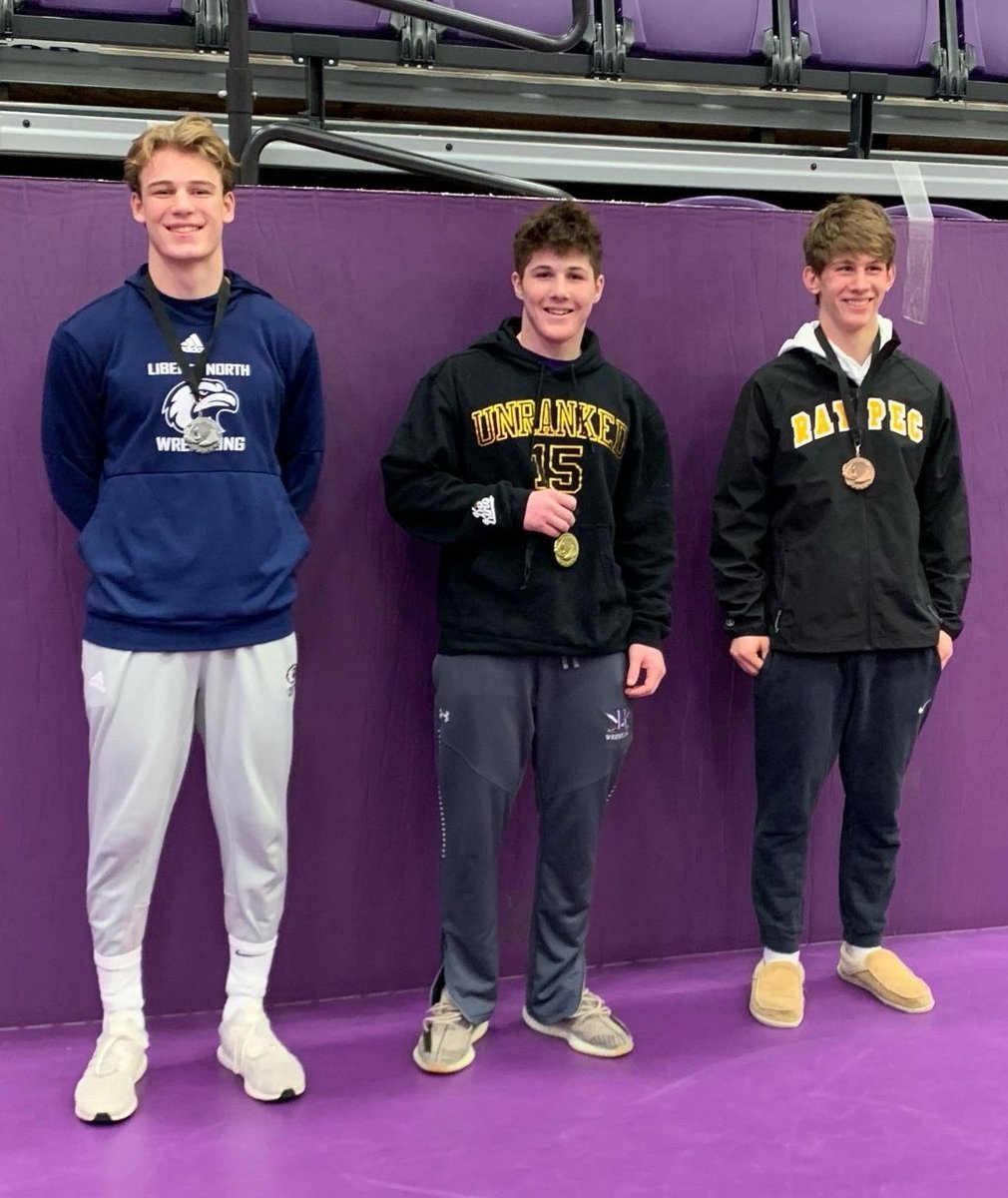 lucariley3's tweet image. Won the Greater KC Suburban tournament. 182 lbs. 28-0 now. @missouriwrestle @BeltonWrestling