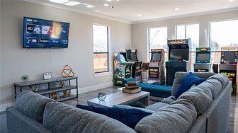 RashadaHemingw1's tweet photo. 🚨 Dallas Listing 🚨
Fully furnished modern beauty sits on a corner lot, which provides you excellent privacy. From the minute you walk in you are presented with a spacious living area that is perfect for entertaining, which then leads into the kitchen.
#dallashome #listing https://t.co/x2oGmhmYJg