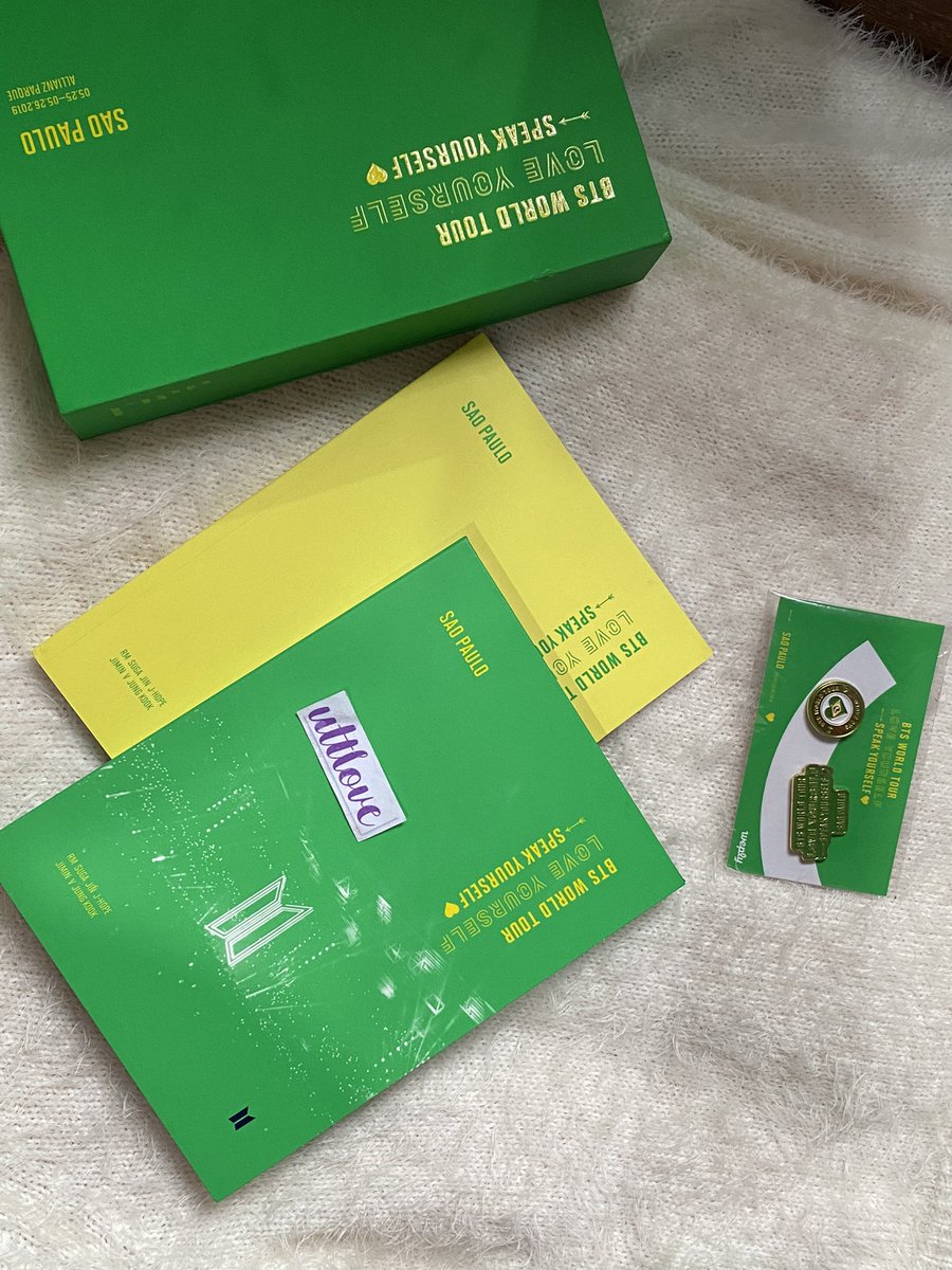 uttIove's tweet photo. [VENDA] #BTS WORLD TOUR SP

- R$380

- Frete incluso

- Nunca rodado

- Pagamento: BB, Nubank, PicPay

- SEM BOOKMARK E SEM PÔSTER

- Mais informações/fotos/videos na dm

- Feedbacks no fixado https://t.co/KlLxwSsVxQ