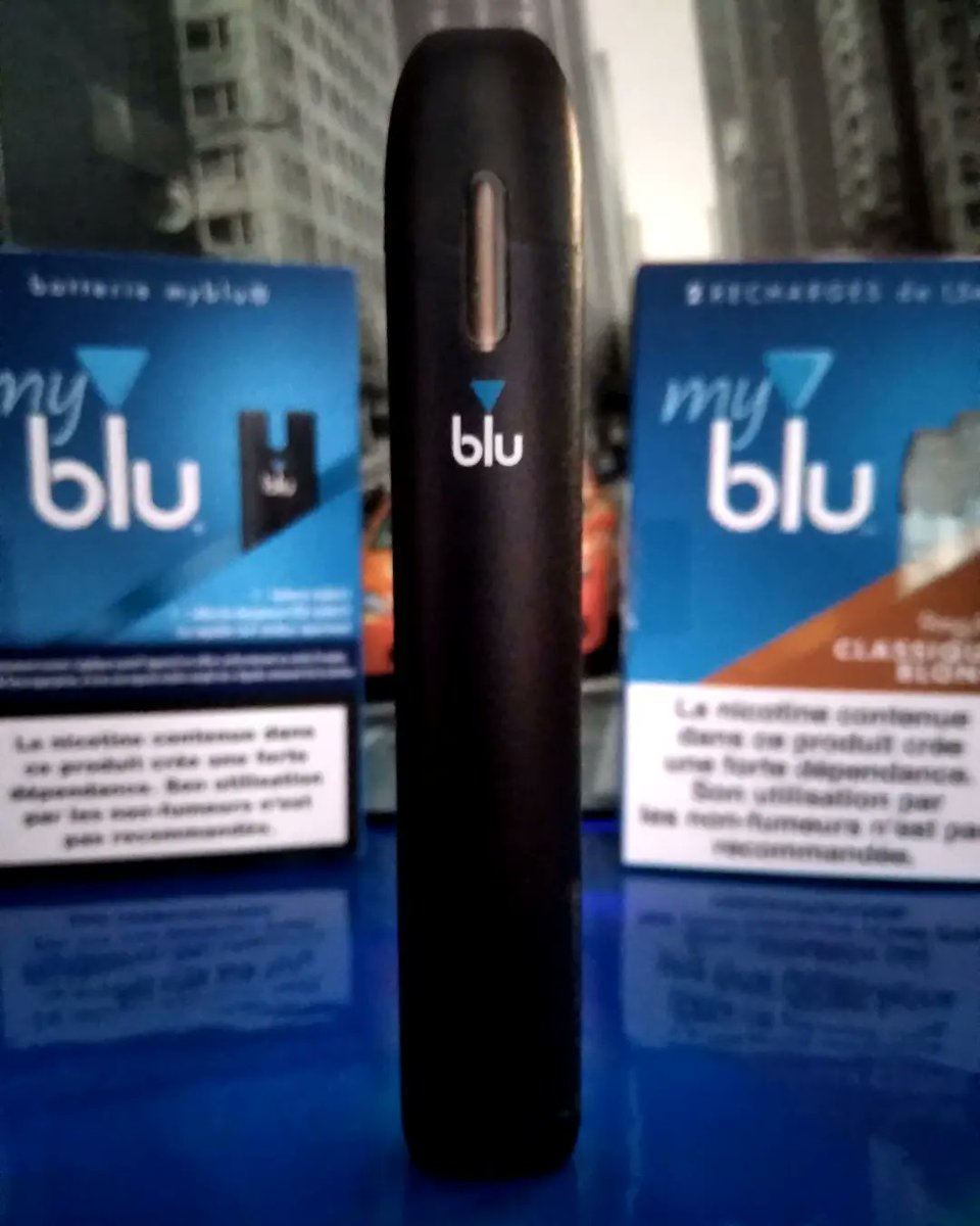 Giulia784's tweet photo. 🔷Myblu 🔷 Excellent appareil, la batterie tient facilement une journée. Légère et pratique, il est très facile de remplacer les pods ,en un clic et c'est prêt, différents arômes vraiment bons et différents grades de nicotine , je le recommande. #vaping #myblu https://t.co/VLwzbHs01H