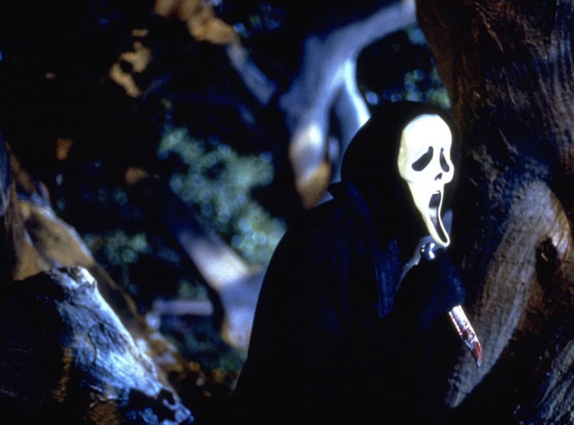 screamsourcee's tweet photo. Scream 2 fun fact: Most of the outdoor scenes were filmed at Agnes Scott College, a women's college in Atlanta, Georgia 🔪 https://t.co/MfECJYBCZa