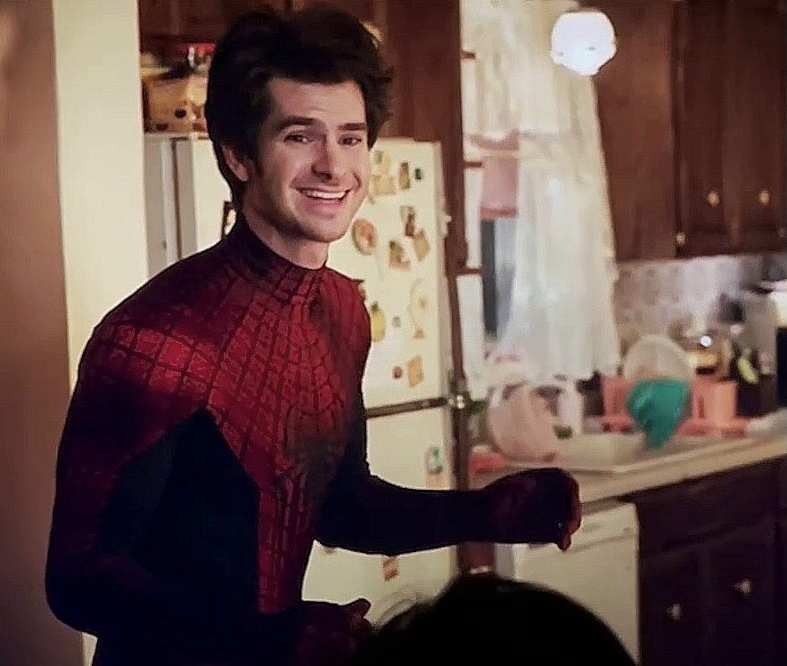 BohoDayz's tweet photo. finally watched into the spider-verse and now I NEED a live action version where andrew garfield plays peter b parker holy shit https://t.co/2WfW6k2L8L