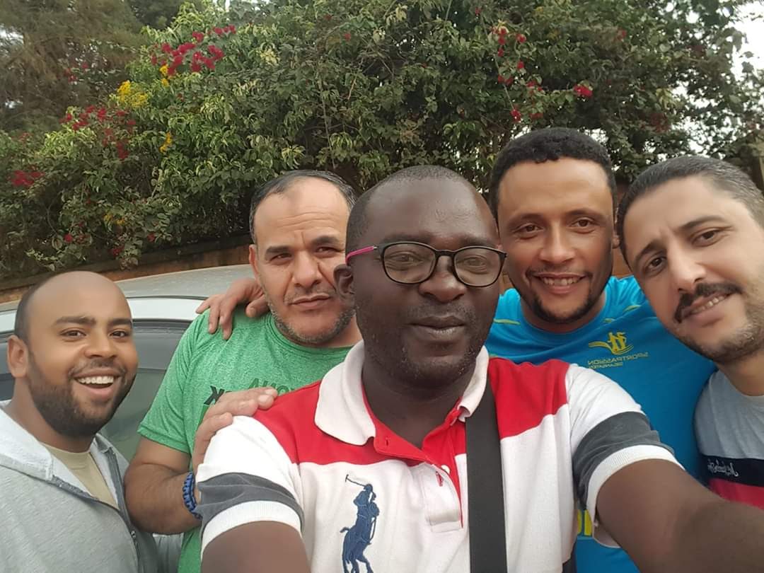 Eraste20's tweet photo. With friends https://t.co/vKGJbjQbMA