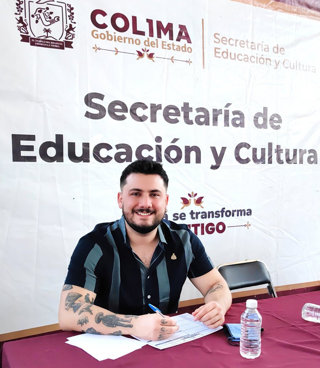 ZizumboEmiliano's tweet photo. ¡Ya estamos chambeando en #Armería! 😁 Estamos acompañando a nuestra Gobernadora, Licda. @indira_vizcaino Silva, en los #DialogosComunitarios "Contigo Transformamos", revisando todos los temas culturales y artísticos. 🙌🏼✨💯🎭🎶🎨💃🏽 https://t.co/aCINTzUJTF