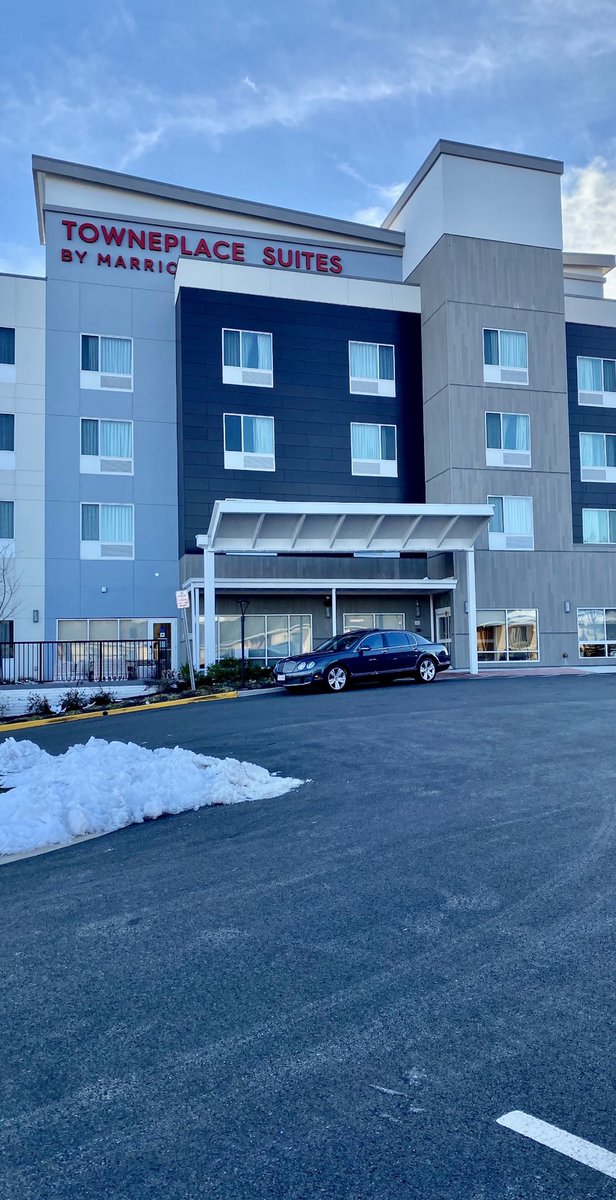 Shout out to <a href="/pwchamber/">PrinceWilliamChamber</a> and #towneplace #marriott for having us over for the ribbon cutting!!! ❄️ #bentley #snowdays #va #NoVa #dmv
