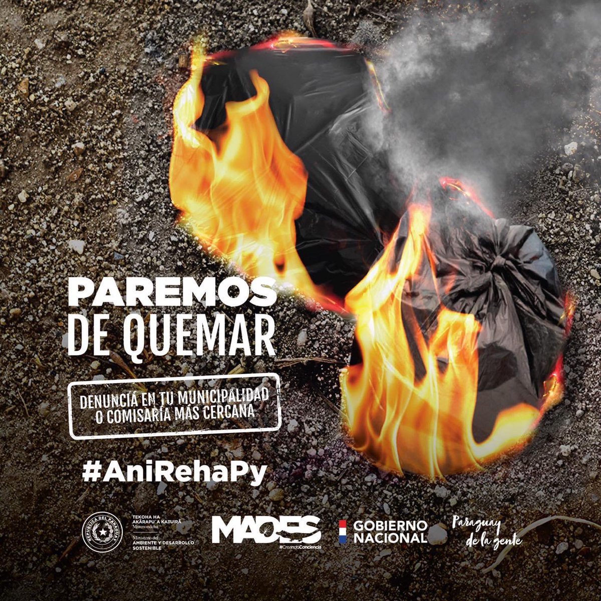 BomberosCaacupe's tweet photo. PAREMOS DE QUEMAR

Tres incendios de seguidos. Uno desconocemos la causa. Los otros dos, alta probabilidad de que iniciaron por quema de basuras según denuncias. Estamos atravesando una OLA DE CALOR. Pedimos más conciencia.

#anirehapy https://t.co/jbG7YSnUdU