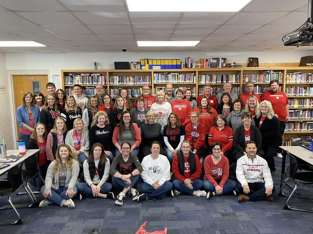 bh_bobcats's tweet photo. The staff welcomed UNL Softball Coach Rhonda Revelle for a great day of learning and inspiration!#bhleads https://t.co/EvK2MTCfr6