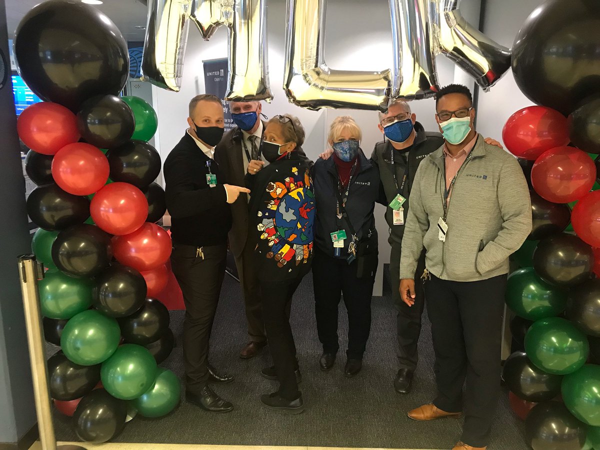 Team ORD celebrating MLK birthday with our customers! For a King, Celebrate! <a href="/colelk1/">LKCole</a> <a href="/HermesPinedaUA/">Hermes Pineda</a> <a href="/FoxMikeFoxORD/">Michael Fox</a> <a href="/FrankLa28336219/">Frank Lara</a> <a href="/Uaflykenny/">Kendrick D</a> <a href="/OmarIdris707/">Omar Idris</a> <a href="/pastamama13/">laura mandile</a> <a href="/weareunited/">We Are United</a>