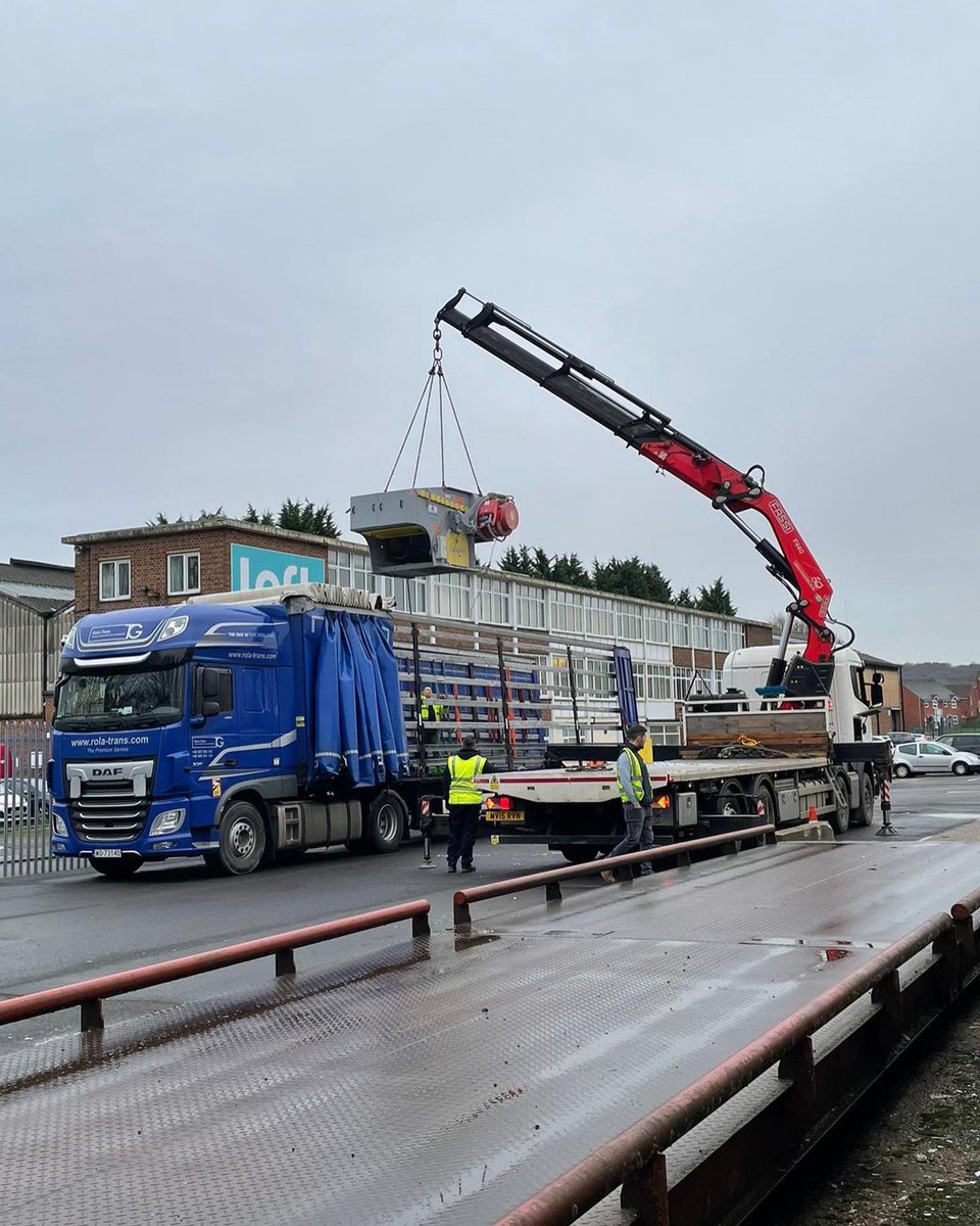 ShredallSDS's tweet photo. Out with the old and in with the new on this not so #bluemonday #newshredder #watchthisspace #itsabeast https://t.co/C8e84cAB2G