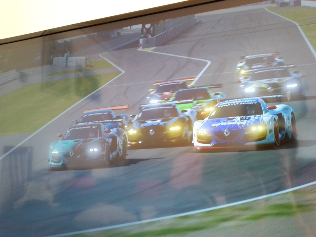 P3 en suzuka en Lc fabricantes bastante peleada la p2 pero buen resultado de mi compañero <a href="/YeYo_s86/">AXN_YeYo</a> con una victoria y otra p3 mía orgullosos <a href="/RacingOlympus/">Olympus Racing Team</a>