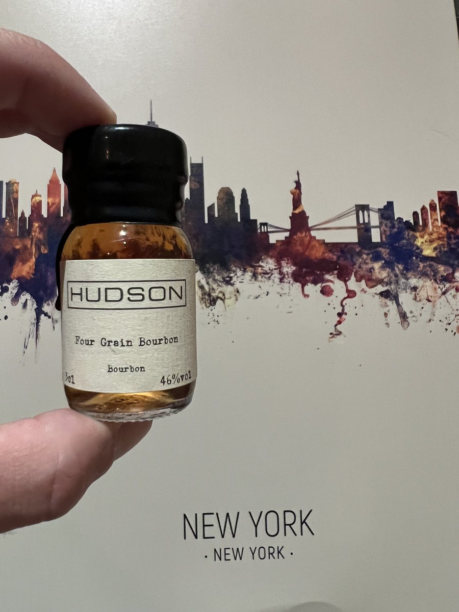 DramDuo's tweet photo. Dram of choice for #BlueMonday - this lovely @HudsonWhiskey Four Grain Bourbon 🥃 https://t.co/W7LOuHnR1C