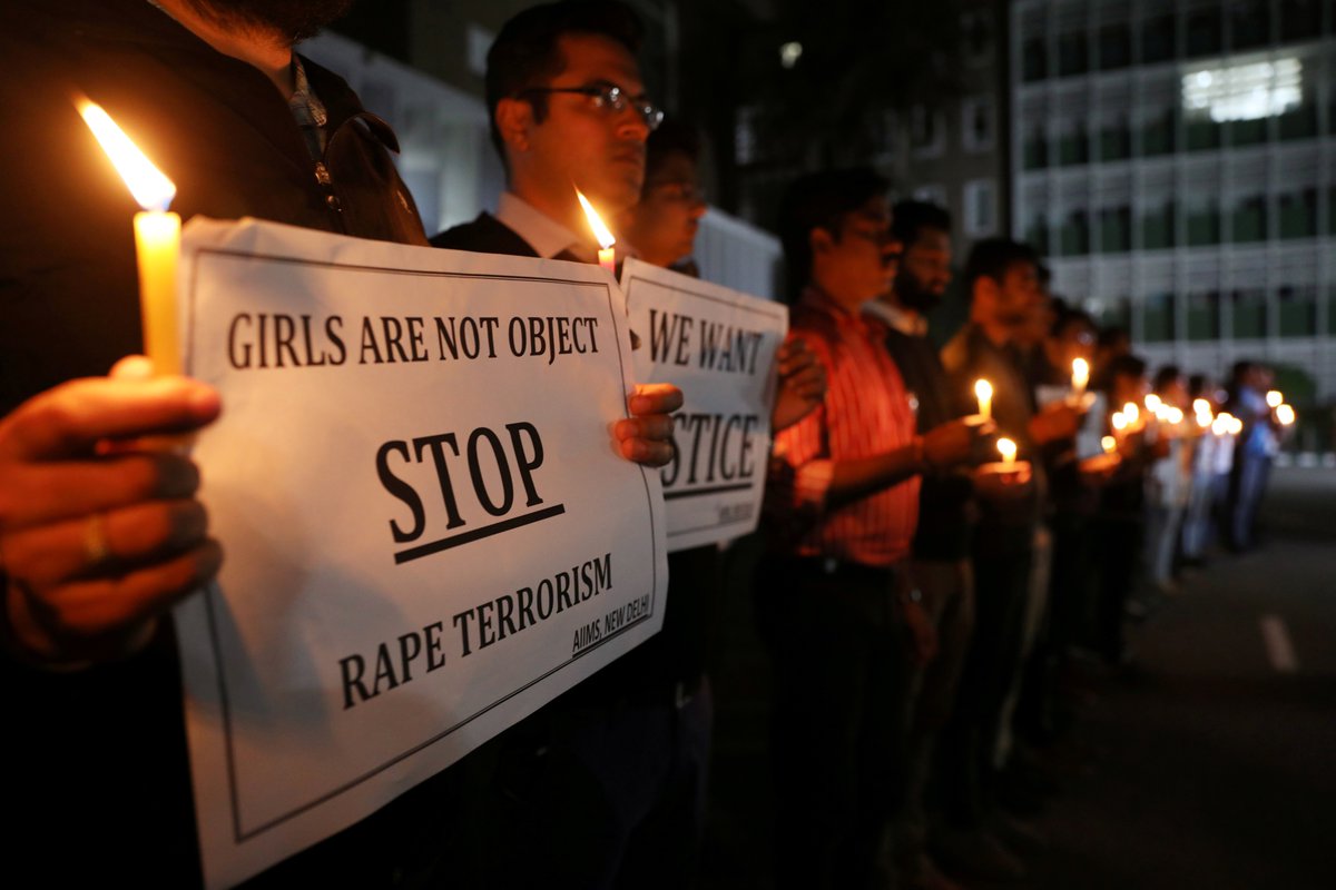 ajplus's tweet photo. A 10-year-old girl survived a rape attack in India. When she screamed, the attacker threw her down a 40-foot well — she clung to the walls to survive.

A suspect was arrested &amp; charged w/ sexual assault &amp; child abuse. In 2021, ~50,000 sexual offense cases were reported in India. https://t.co/gqpUOu64uO
