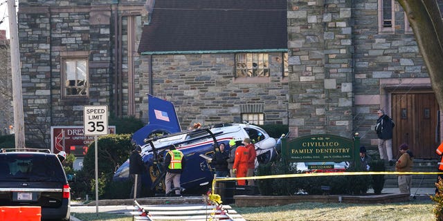 Philadelphia helicopter pilot of medical flight that crash-landed with no fatalities credit God as 'co-pilot' - Newsworldpress @ https://t.co/1AsXddiVgK https://t.co/NQFZWbvV8L