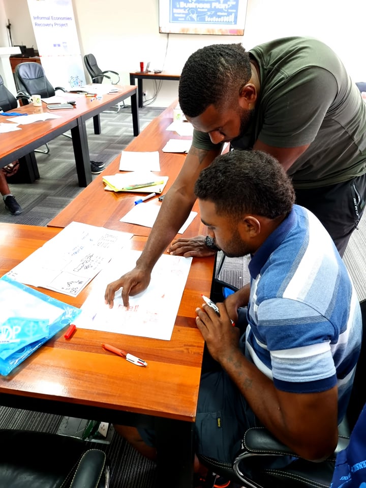 EngineFiji's tweet photo. Fortunate to be working with aspiring young leaders that are part of @BSeremaia  Rugby Academy Fiji. Through the MSME support work with the @UNDP_Pacific @ILOPasifika  and @IFAD, these future rugby stars are taking a proactive approach towards ensuring a secure life after rugby. https://t.co/M5O3A6ATlz