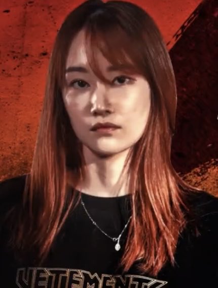 jongseopics's tweet photo. jeon jongseo as tokyo in money heist: korea - joint economic area https://t.co/tRTZDvDTF3