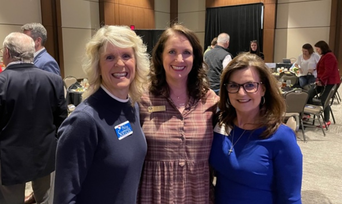 Team Sorrells attended the HEB Chamber 2022 Awards Luncheon yesterday. My wife, Susan, is pictured here with Susan Young, District Director for State Senator Kelly Hancock, and Susan Shaw, outgoing Chair of the HEB Chamber Board of Directors. Three Susans together!
