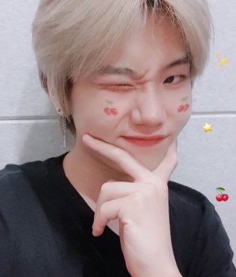 tfnsian's tweet photo. it's about time i recreate my profile photo 😱🍒⭐

#EdelweissSelcaDay #EdelSelcaDay #T1419SelcaDay @T1419_official #ESD #SIAN https://t.co/2nsJA6QZ8g