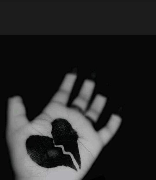 Nimcayar's tweet photo. Qalbi kula jiraan ahay❤
Hadduu jabo se, tegi kara💔
Ruux ku jecel ayaan ahay⚘
Balse karo ku jari kara.💔
     #truelove
#DarenkaAamusan🤐 https://t.co/sasF2yZBlf