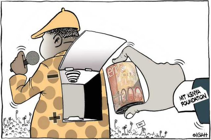solo_ambuku's tweet photo. @RepublikFree @TomJMO @cbs_ke @Akinyi19Abongo @SammyMonoo_ @K_ONyamokami @bennetowuonda @ogero_kefa @OwenAbong The #LocustMan @PeterMunya is CS for what again? The baite is too confused to hold a CS job, the murume is better off scheming against #Hustler in the #LaMadaHotel conspiracy,  than executing any government policy, he's a disgrace! #GovernanceKE , #KFC ����😷🤧 https://t.co/04bjPILVyI