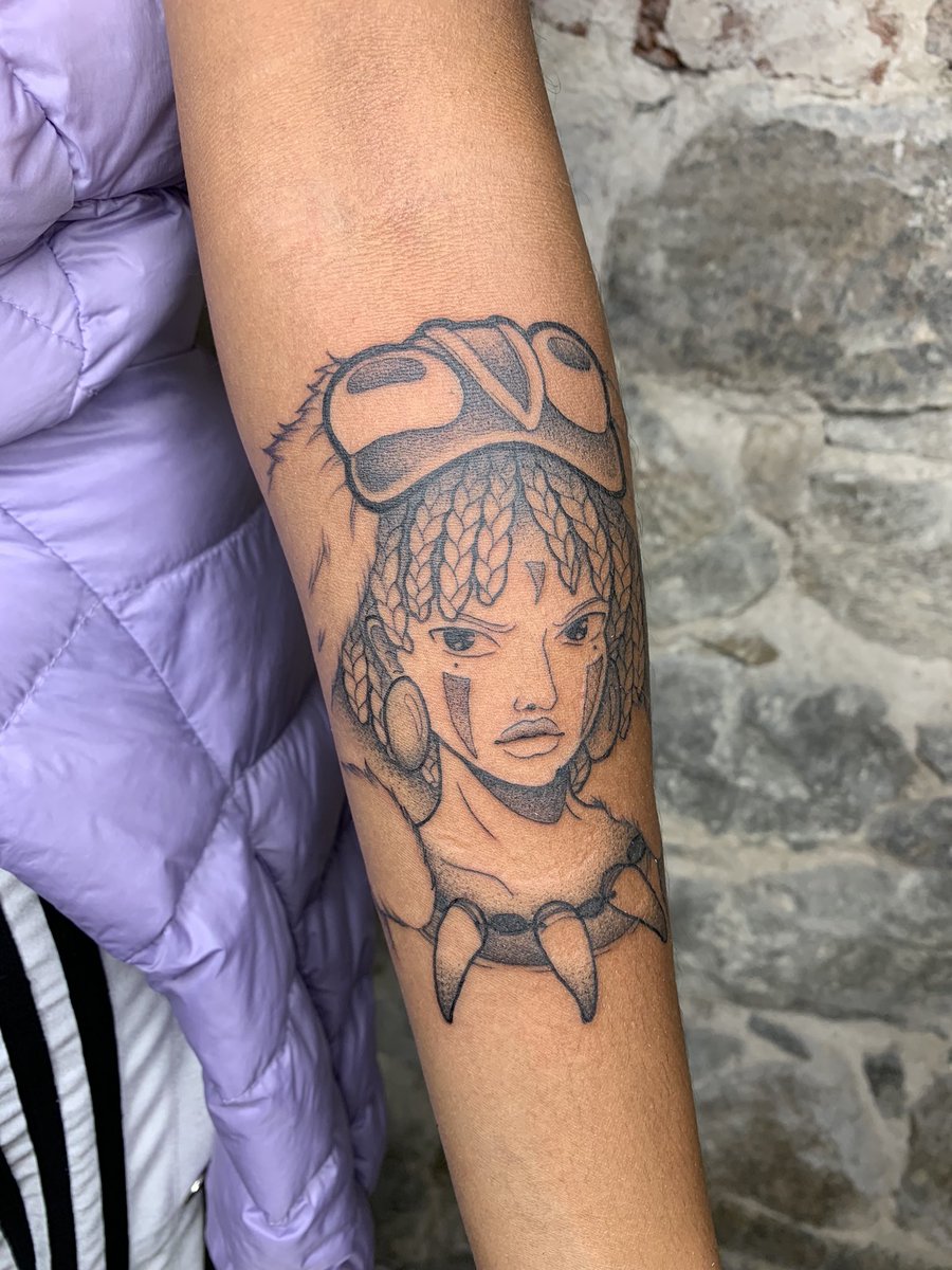 marcuzzantos's tweet photo. Boa tarde gente, sou tatuador afro e to passando por Sampa janeiro, to precisando de um help com divulgação ja que é minha primeira vez tatuando no Brasil, quem puder ajudar com Rt agradeço muito. Vlw pela atenção é nois. https://t.co/K9hDrFkYIS